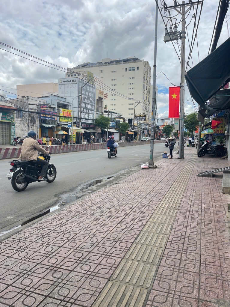 SIÊU HIẾM, CHỈ 9.3 TỶ SỞ HỮU NGAY NHÀ NGANG 5.7 , MẶT TIỀN  HUỲNH TẤN PHÁT, QUẬN 7, DÒNG TIỀN 600 TRIỆU/ NĂM